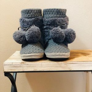 NWOT Muk Luks Slipper Boot